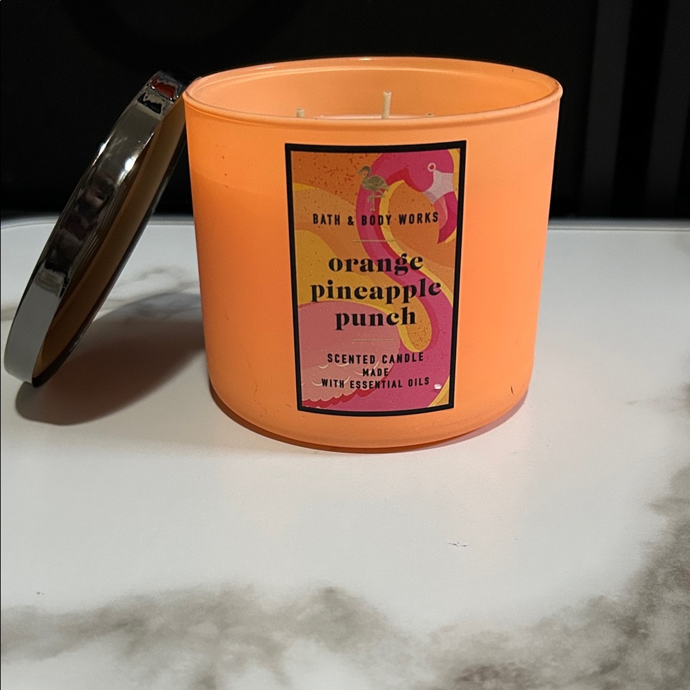 Bath & Body Works Orange Pineapple Punch Candle